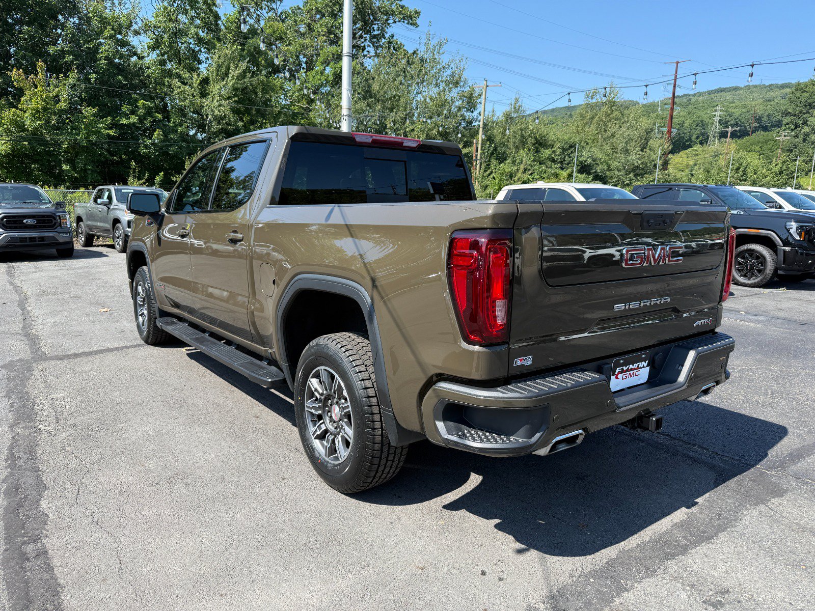 Certified 2024 GMC Sierra 1500 AT4 w/ AT4 Preferred Package AWD/4WD image 3