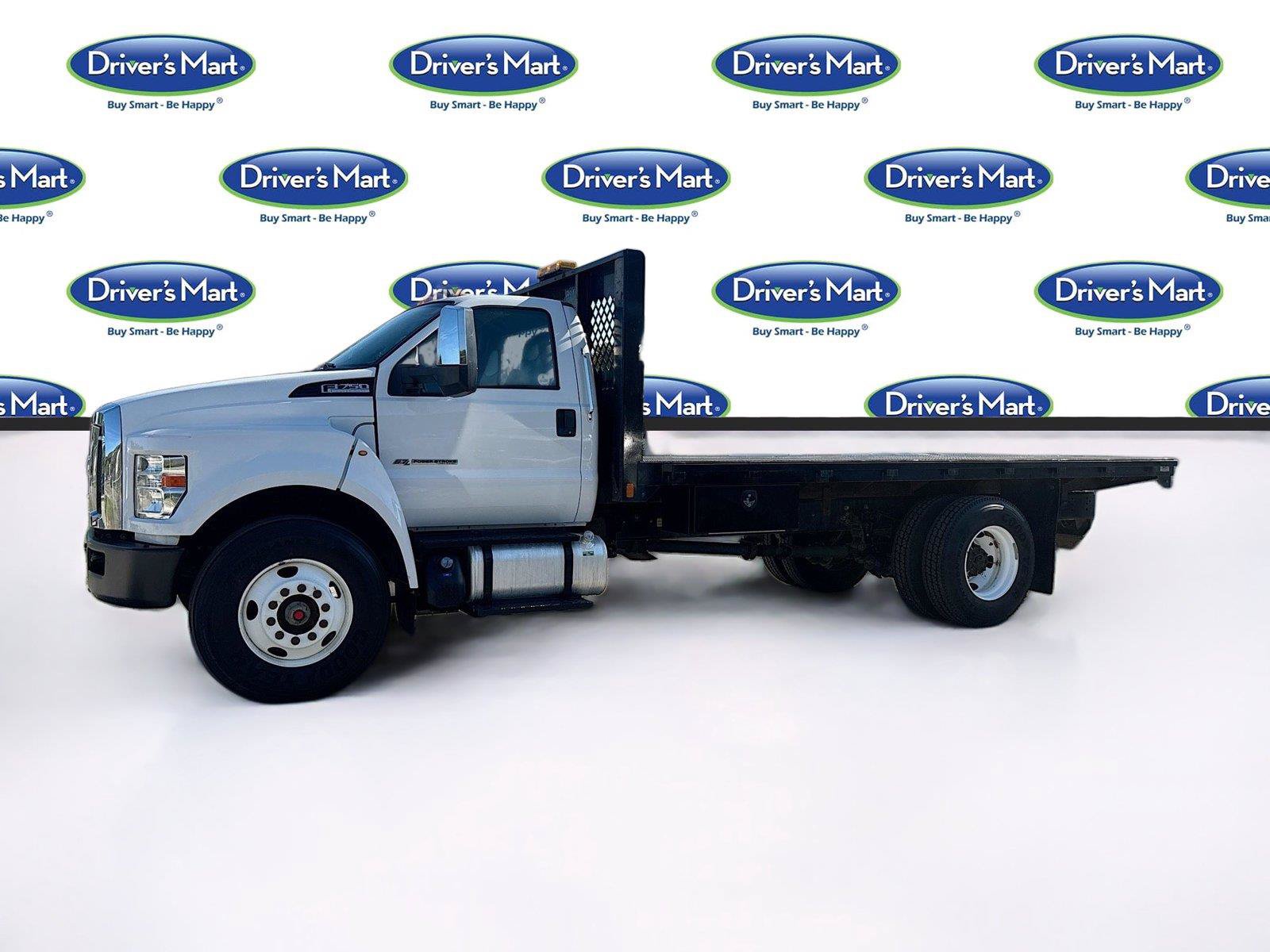 Used 2019 Ford F750 2WD Regular Cab Super Duty image 4