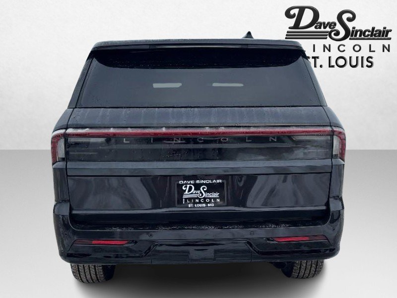 New 2026 Lincoln Navigator Reserve w/ Jet Appearance Package image 6