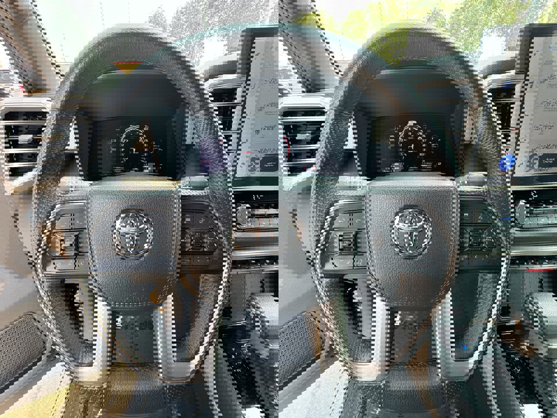 Used 2025 Toyota Tundra Limited image 70