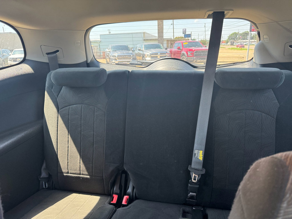 Used 2011 Buick Enclave CX image 13