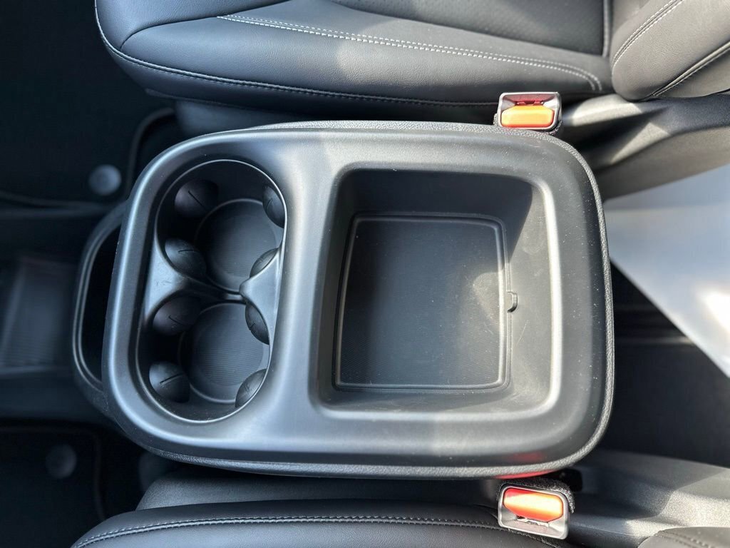 New 2025 Chrysler Pacifica Select image 21