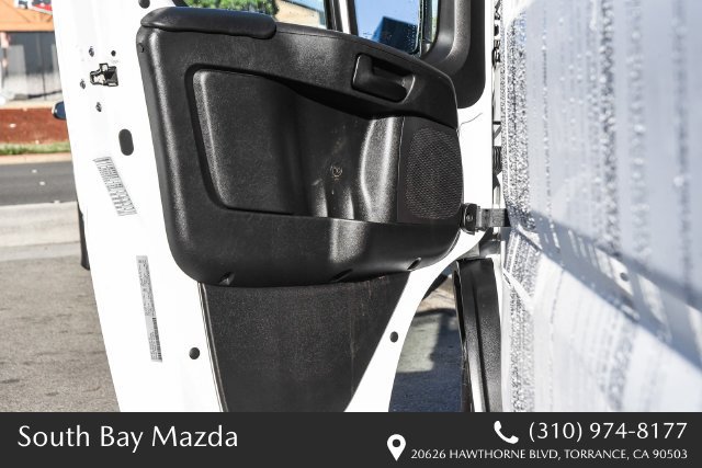 Used 2025 RAM ProMaster 2500 w/ U-Haul Equipment Group FWD image 24