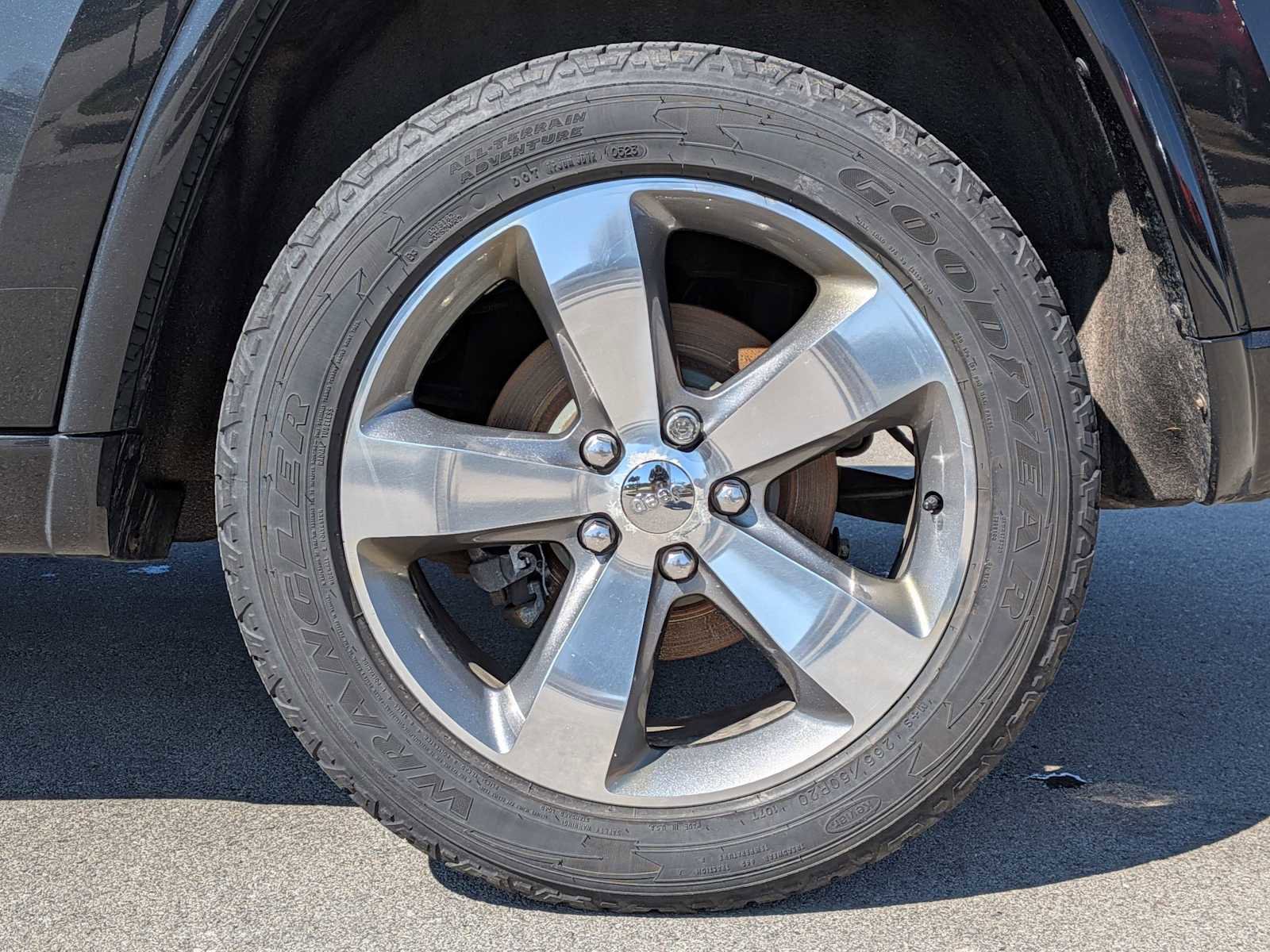 Used 2014 Jeep Grand Cherokee Overland w/ Advanced Technology Group image 13