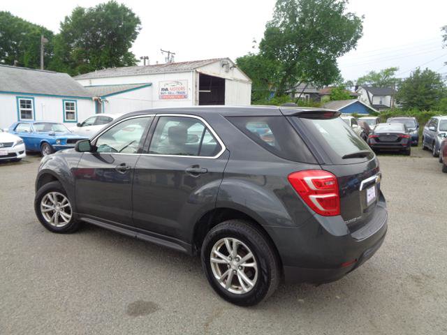 Used 2017 Chevrolet Equinox LS AWD/4WD image 4
