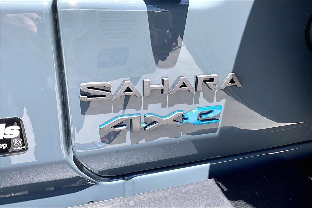 Used 2025 Jeep Wrangler Unlimited Sahara AWD/4WD image 24