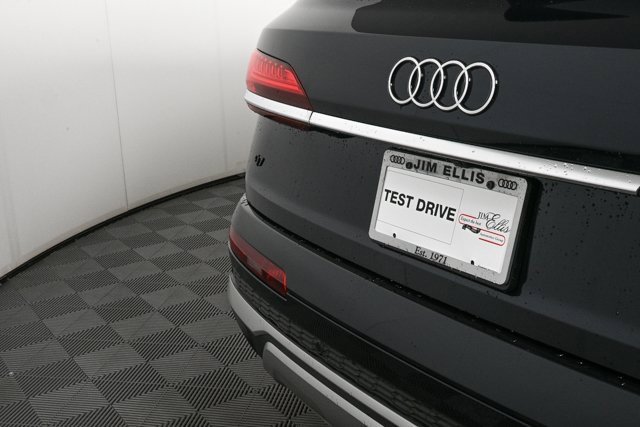 New 2025 Audi Q7 3.0T Premium Plus image 38