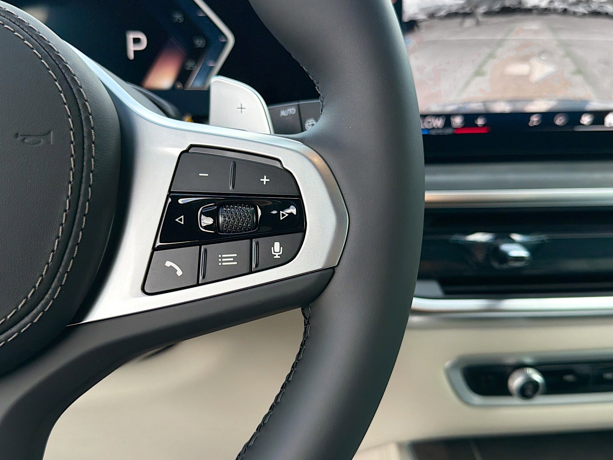 New 2026 BMW X5 xDrive50e w/ Executive Package image 39