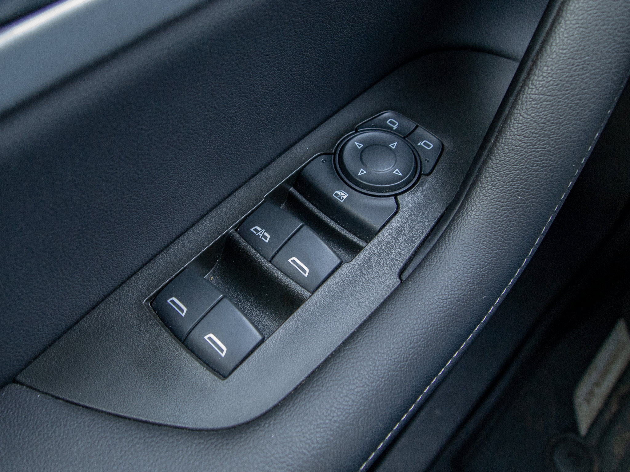Used 2023 Chevrolet Blazer LT w/ LPO, Floor Liner Package FWD image 24