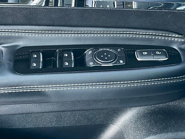 Used 2022 Lincoln Corsair AWD w/ Equipment Group 101A image 23