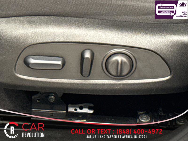 Used 2023 Chevrolet Malibu LT image 39