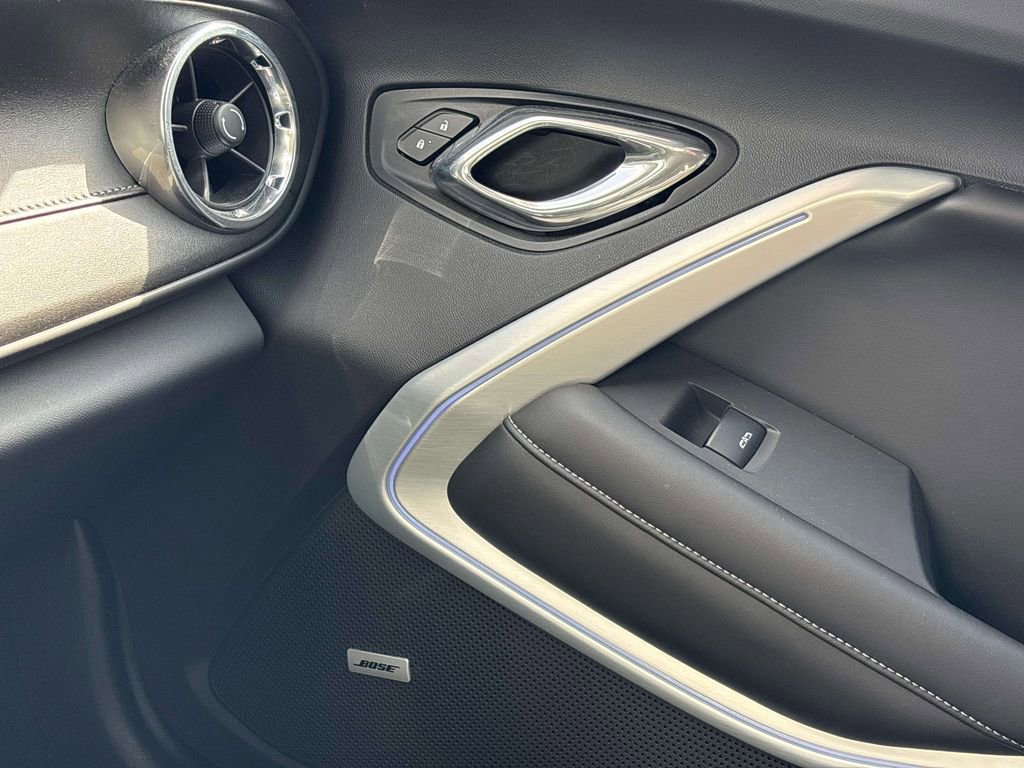 Used 2016 Chevrolet Camaro SS image 28