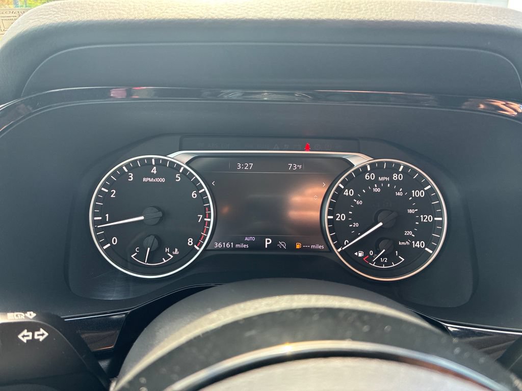 Used 2023 Nissan Pathfinder SL AWD/4WD image 25