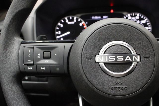 Used 2022 Nissan Rogue SV FWD image 24