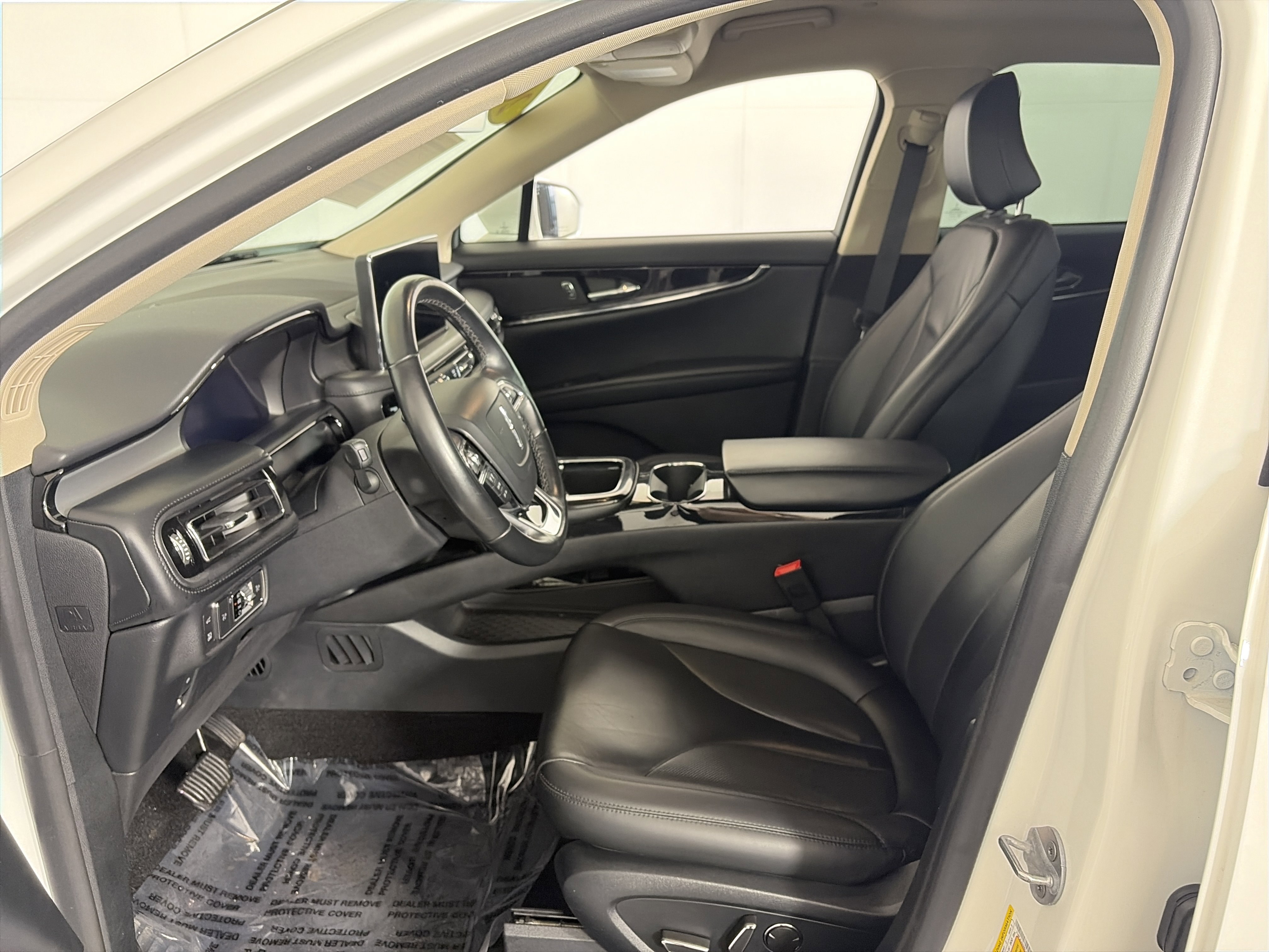 Used 2021 Lincoln Nautilus AWD w/ Equipment Group 101A image 6