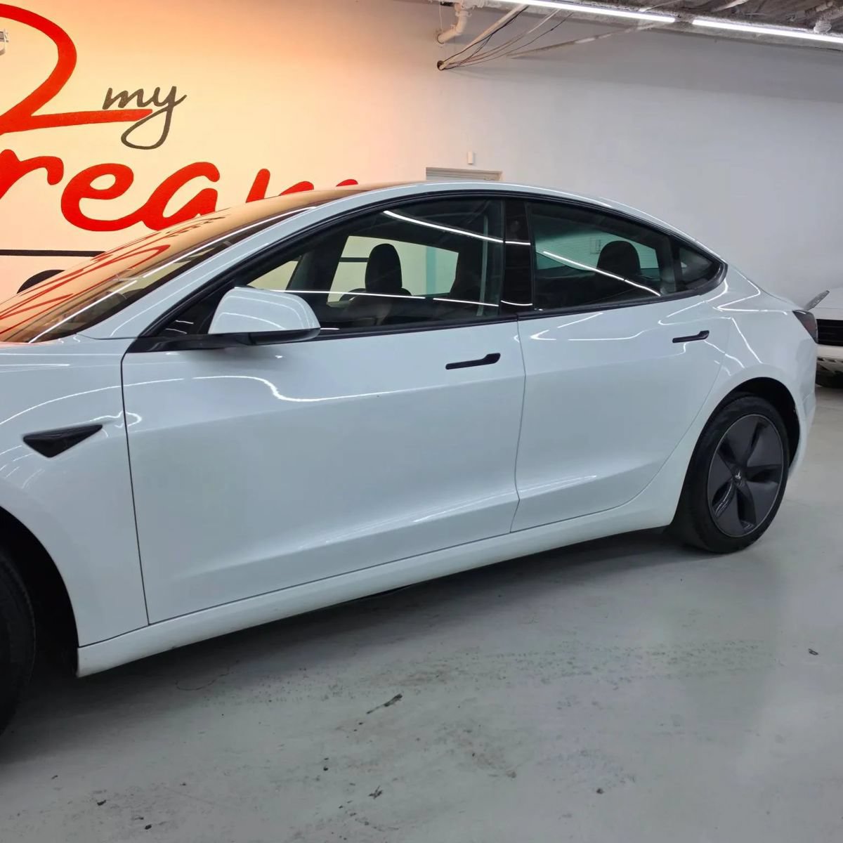 Used 2023 Tesla Model 3 Standard Range RWD image 3
