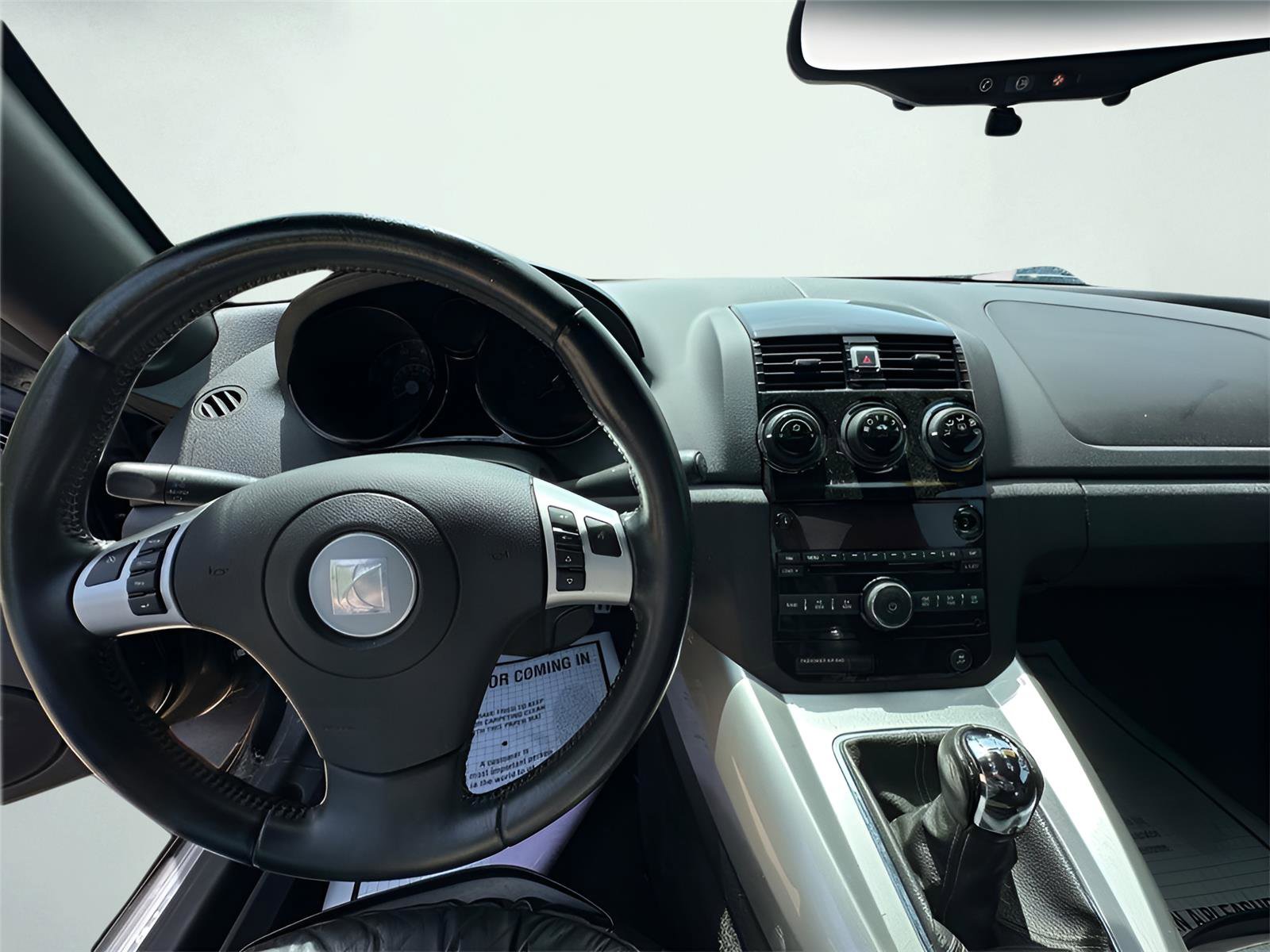 Used 2008 Saturn Sky w/ Weekend Getaway Package image 10