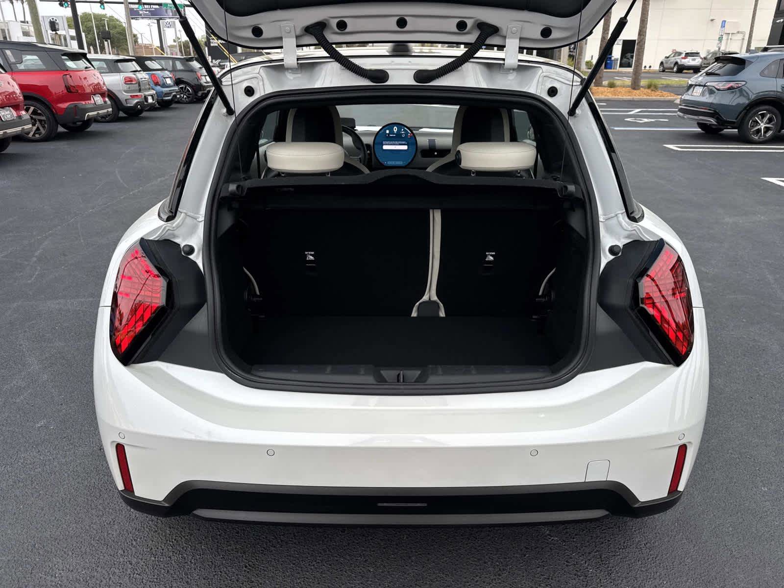 Certified 2025 MINI Cooper 2-Door Hardtop image 11