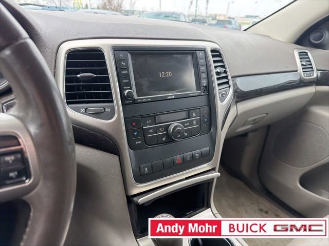 Used 2011 Jeep Grand Cherokee Laredo image 30