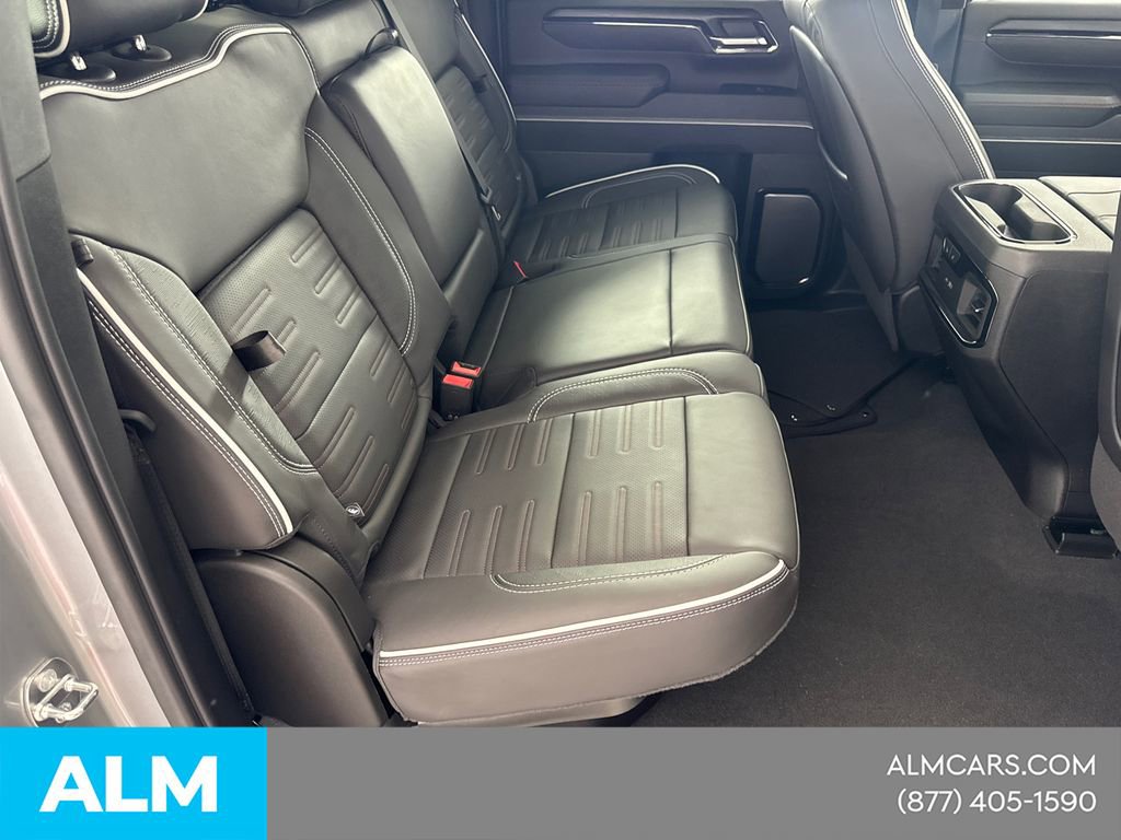 Used 2024 GMC Sierra 2500 AT4X image 19
