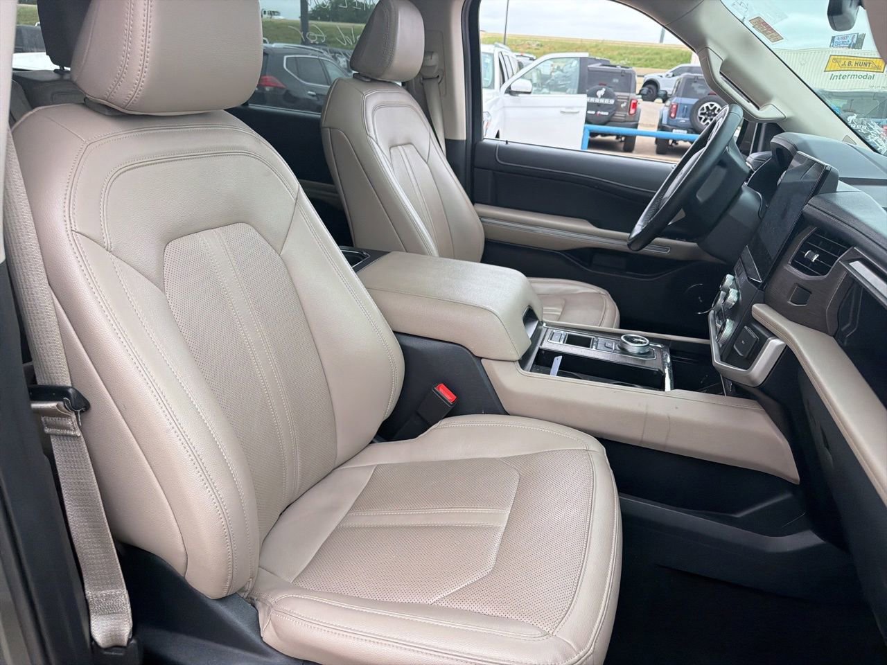 Used 2024 Ford Expedition Max Limited RWD image 21