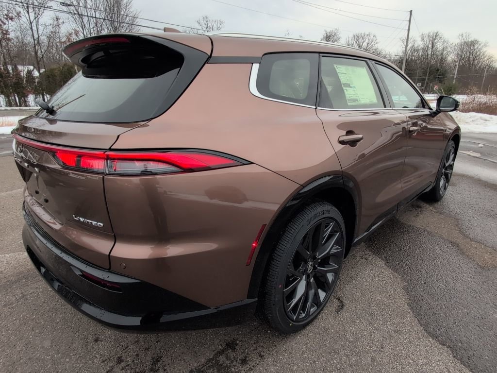 Certified 2025 Toyota Crown Signia w/ Advanced Technology Package image 6