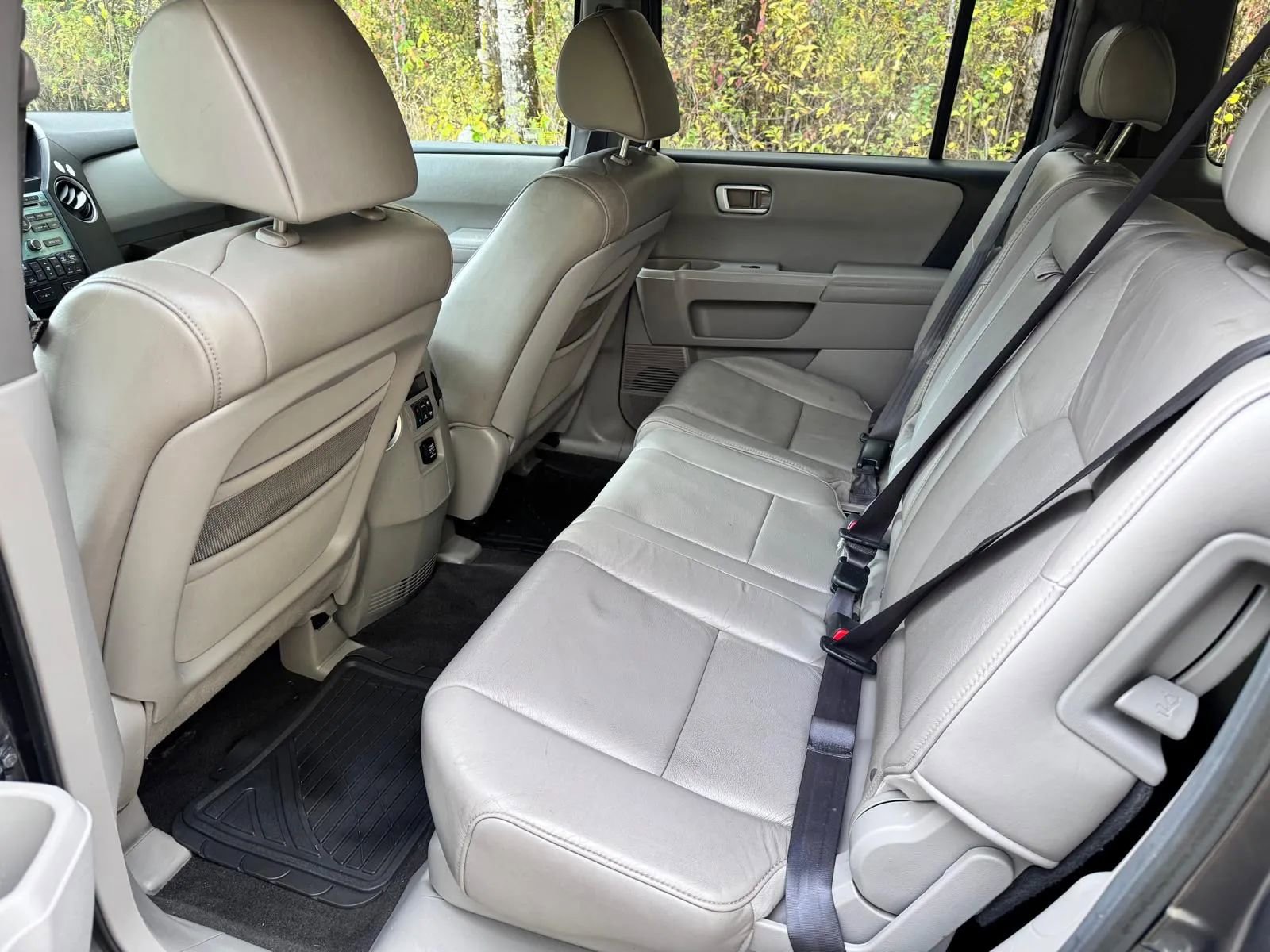 Used 2010 Honda Pilot EX-L image 9