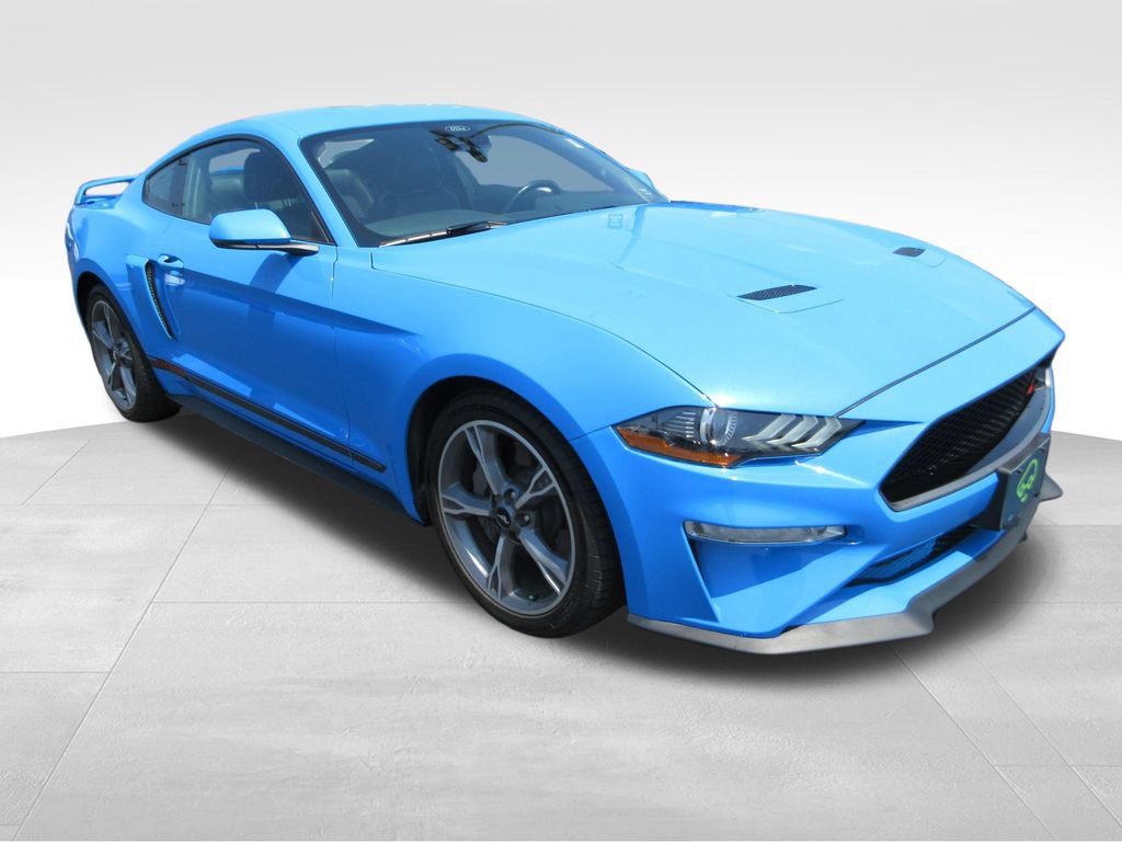 Used 2022 Ford Mustang GT Premium w/ Equipment Group 401A RWD image 7