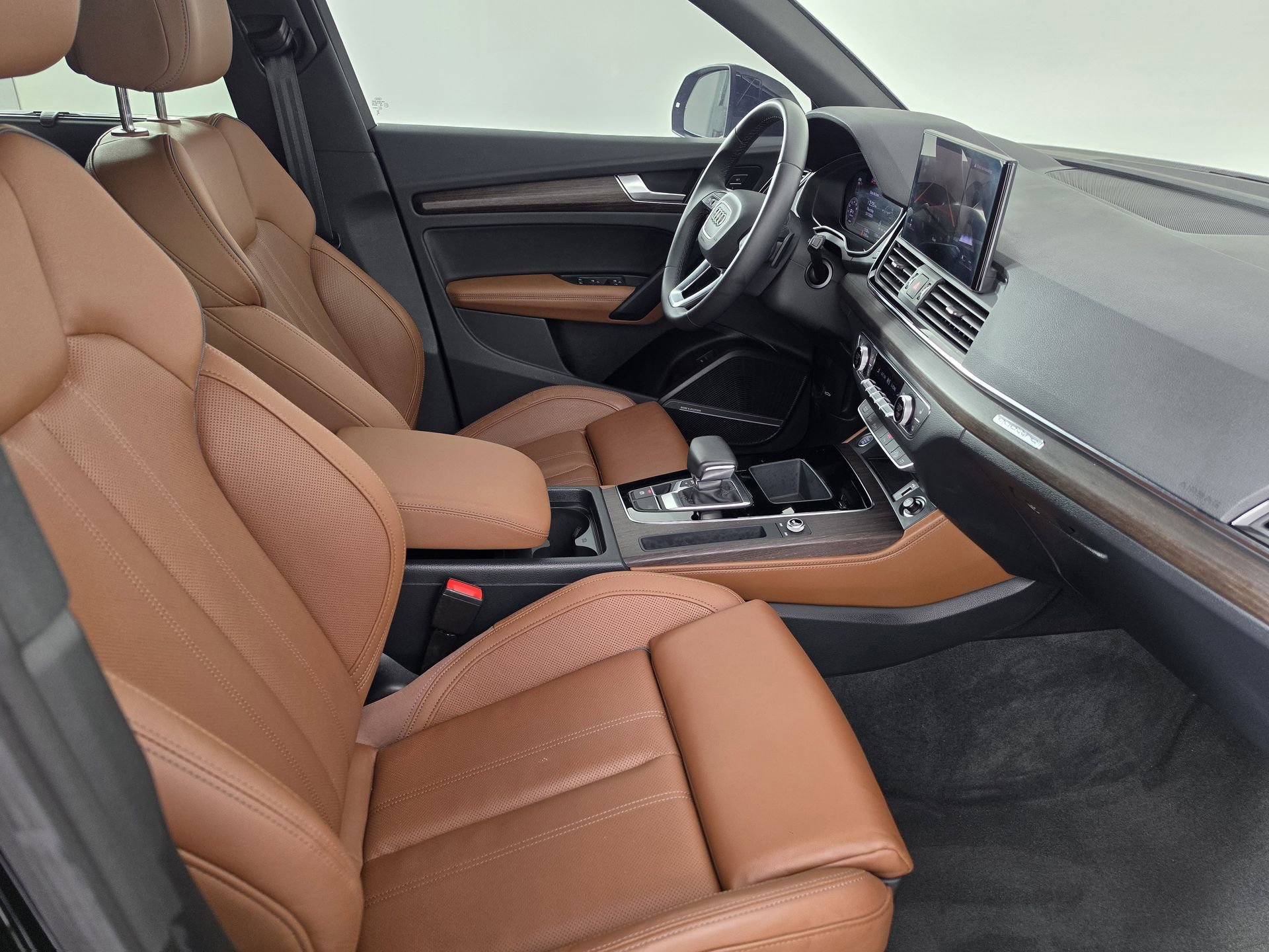 Certified 2023 Audi Q5 2.0T Premium Plus w/ Premium Plus Package AWD/4WD image 50