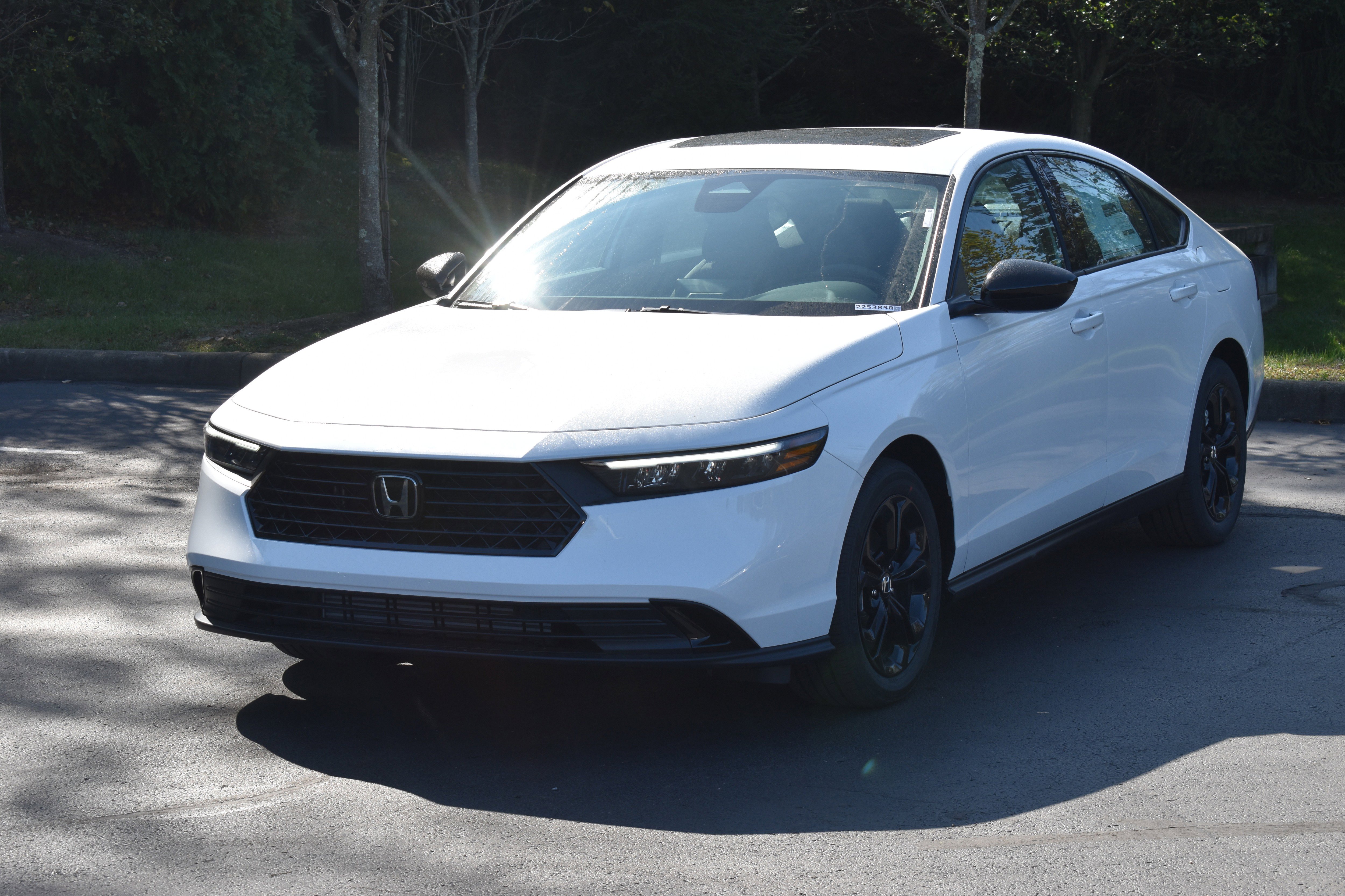 New 2025 Honda Accord SE image 3