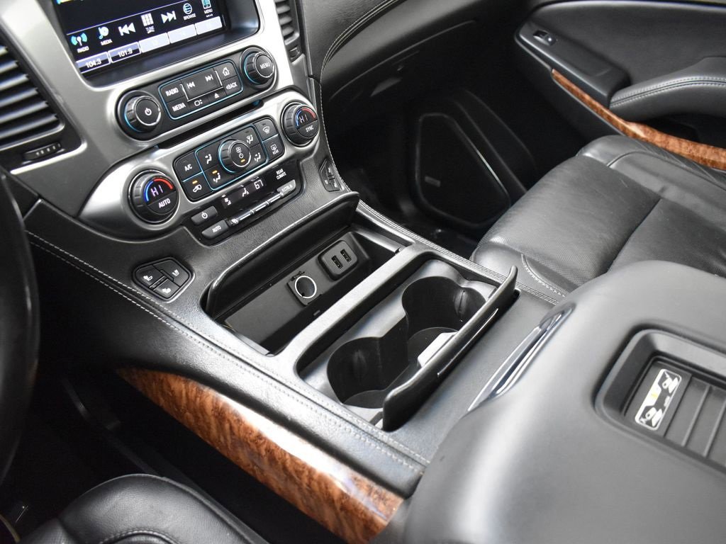 Used 2019 Chevrolet Suburban Premier image 23