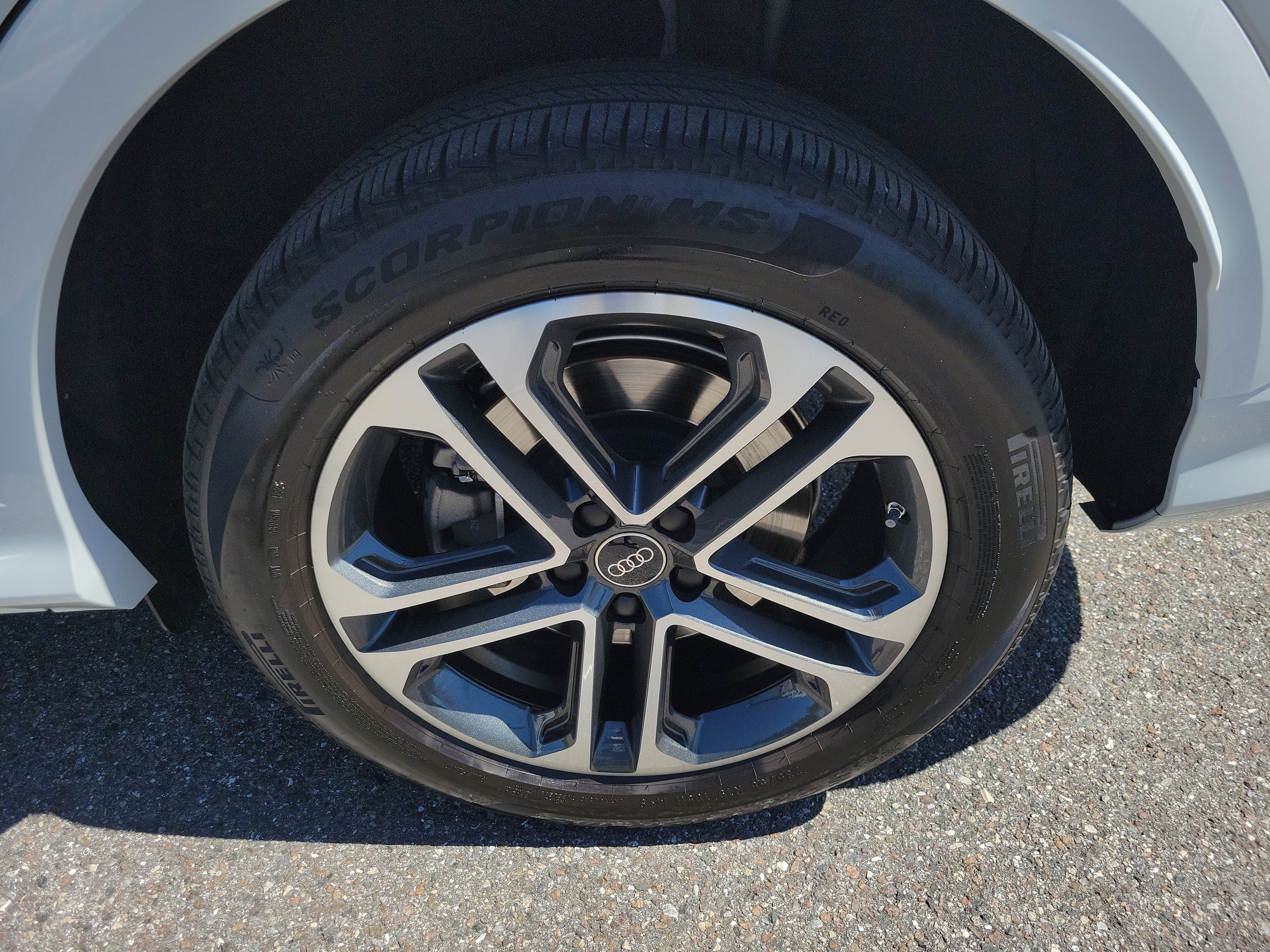 Used 2025 Audi Q5 Premium Plus w/ Premium Plus image 33