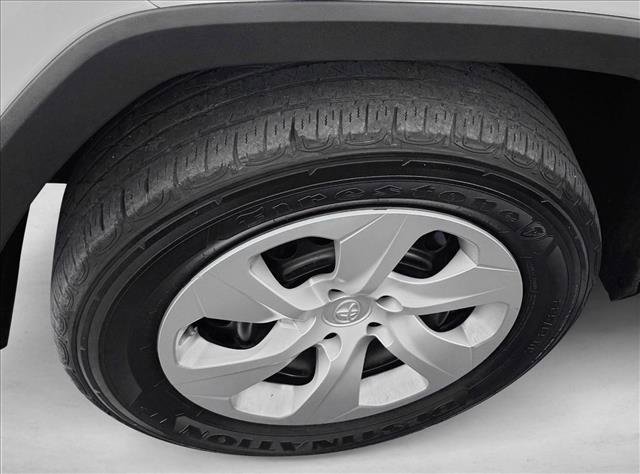 Used 2024 Toyota RAV4 LE image 9