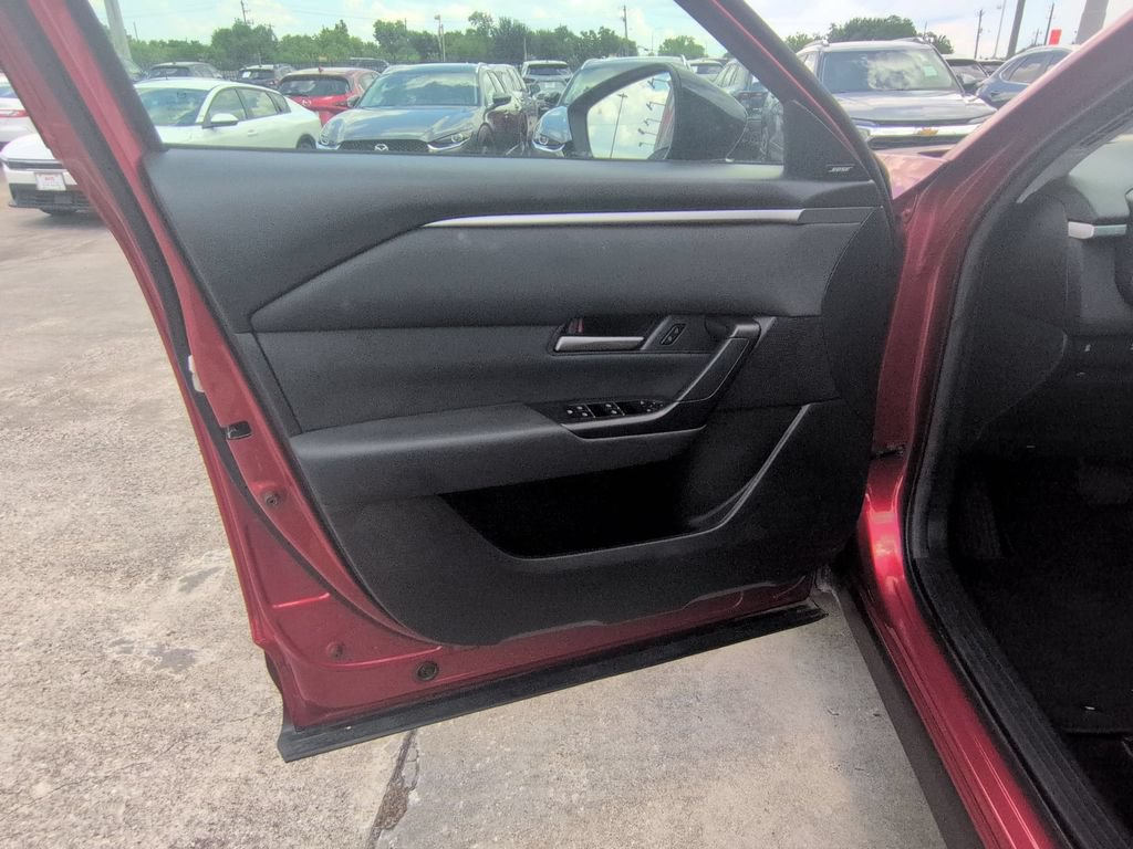 Used 2025 MAZDA CX-50 AWD 2.5 S w/ Premium Package image 11