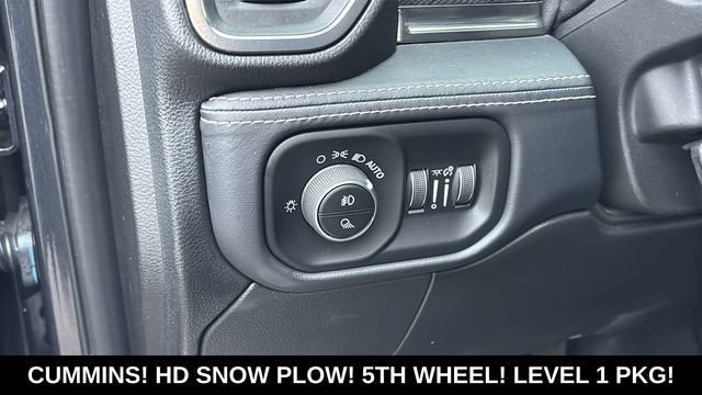 Used 2019 RAM 2500 Limited AWD/4WD image 11
