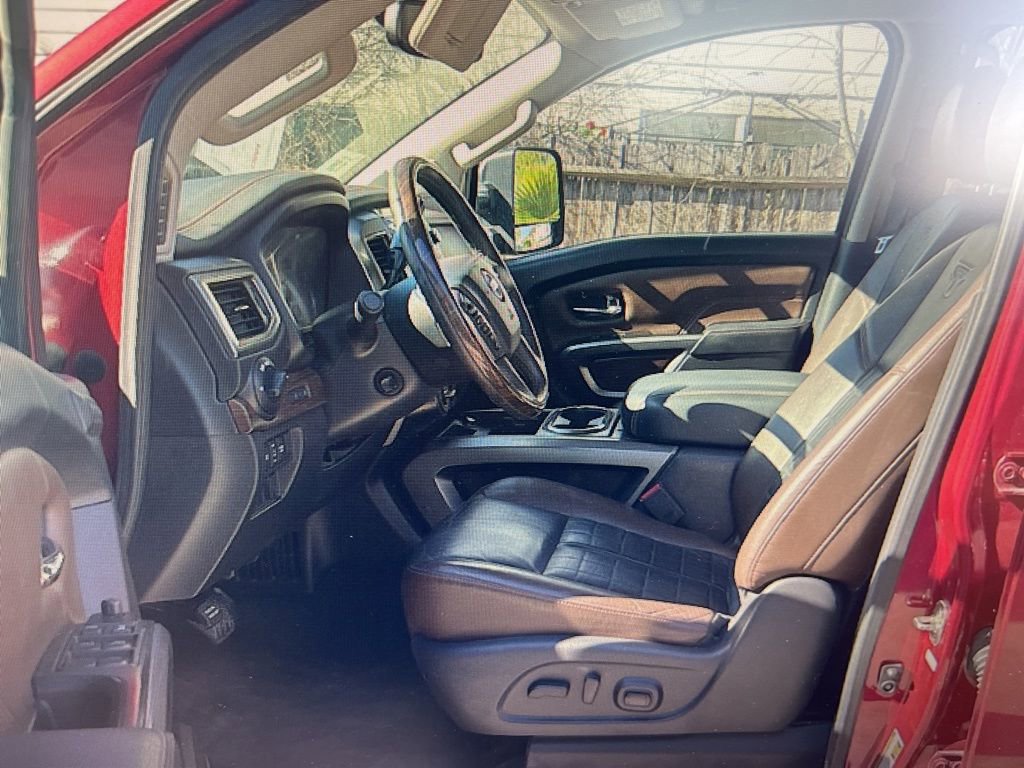 Used 2016 Nissan Titan Platinum Reserve image 5