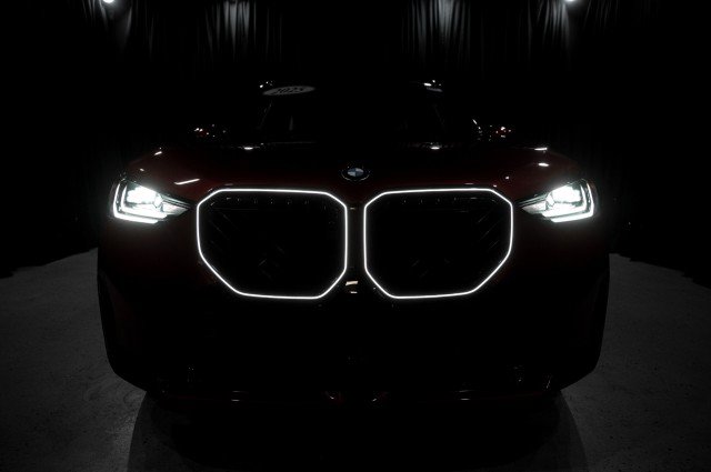 Used 2025 BMW X3 xDrive30i w/ Premium Package image 8