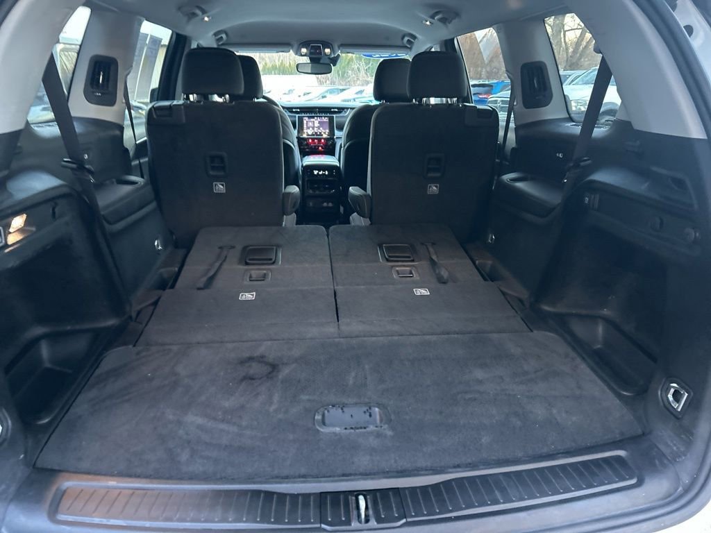 Used 2022 Jeep Grand Cherokee L Laredo w/ Luxury Tech Group I image 40