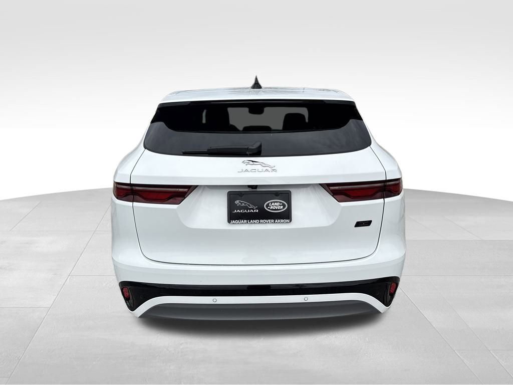 New 2026 Jaguar F-PACE R-Dynamic S image 9