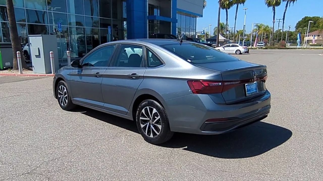 Used 2025 Volkswagen Jetta S FWD image 6