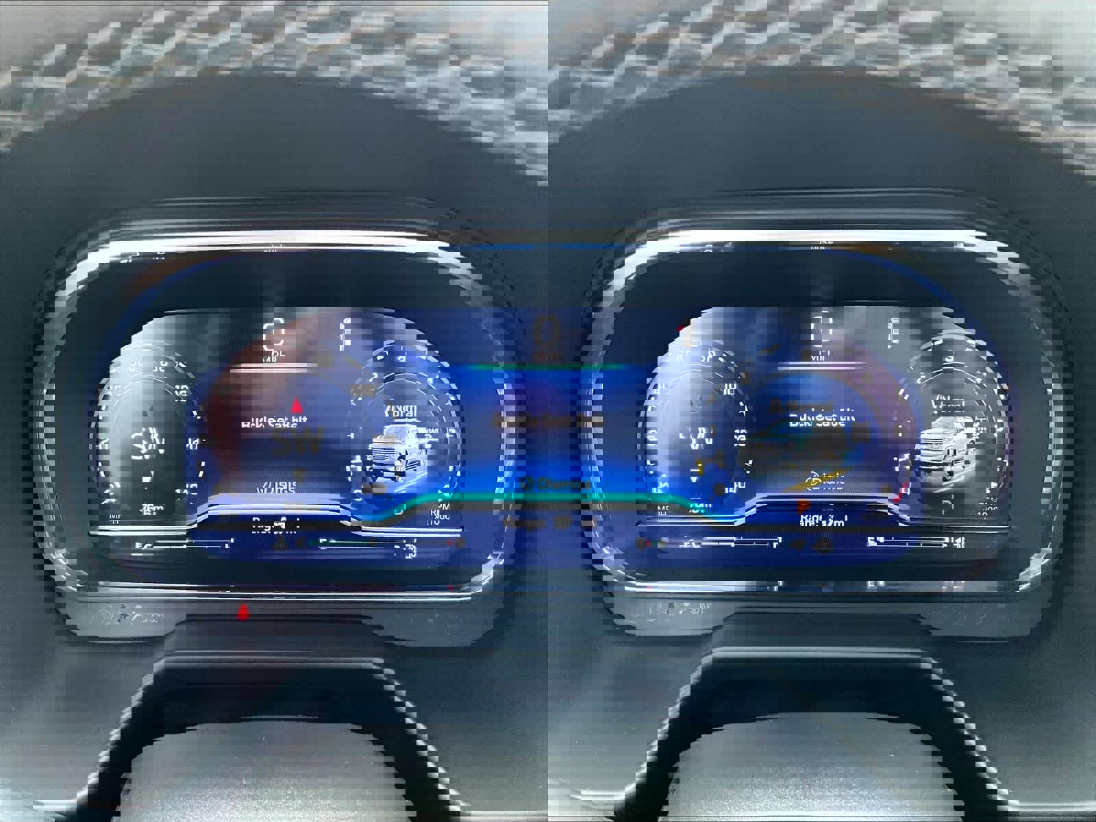 Used 2024 Chevrolet Suburban High Country image 26