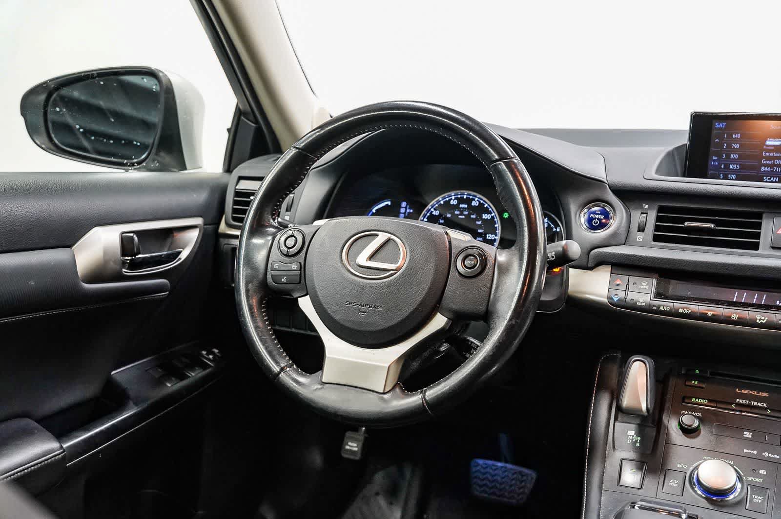 Used 2015 Lexus CT 200h w/ Navigation Package FWD image 15