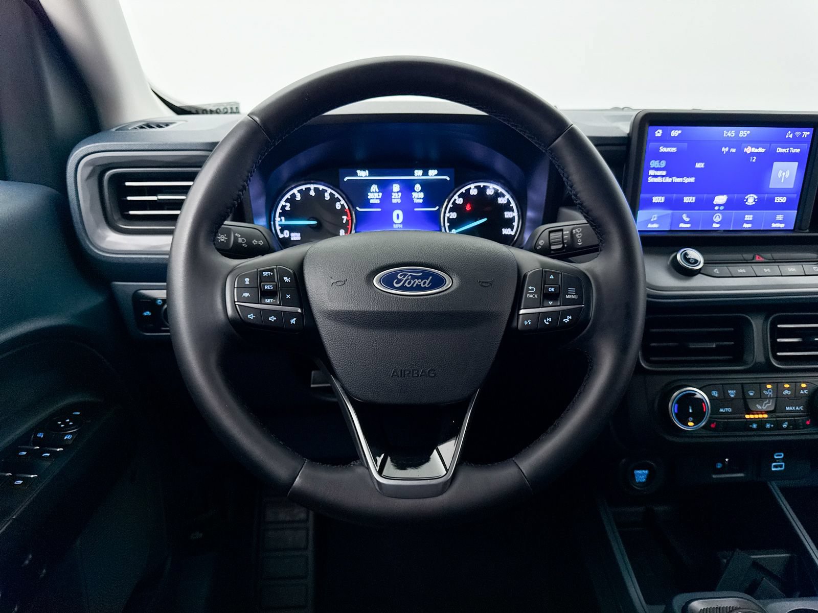 Used 2024 Ford Maverick Lariat w/ Black Appearance Package AWD/4WD image 32