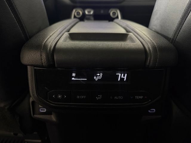 Used 2024 Toyota Grand Highlander FWD image 31