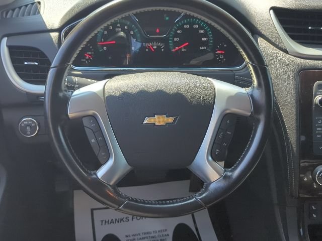 Used 2017 Chevrolet Traverse LT w/ Style and Technology Package FWD image 9