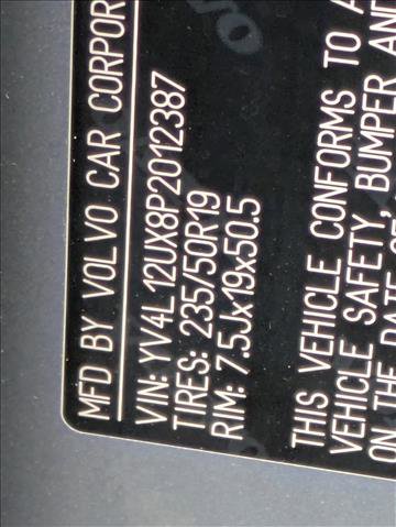 Used 2023 Volvo XC40 B5 Ultimate w/ Protection Package Premier image 23