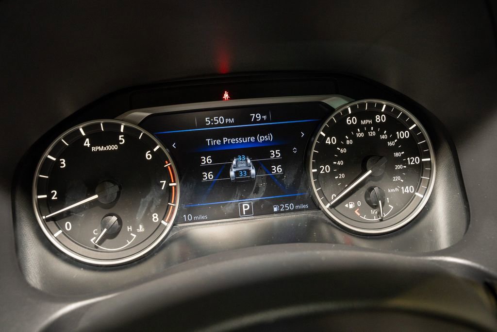 New 2025 Nissan Altima 2.5 SR image 12