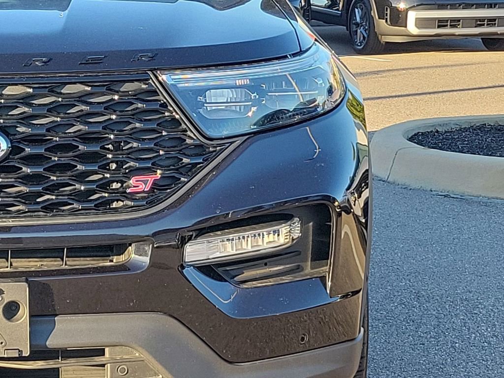 Used 2020 Ford Explorer ST w/ ST Street Pack image 10