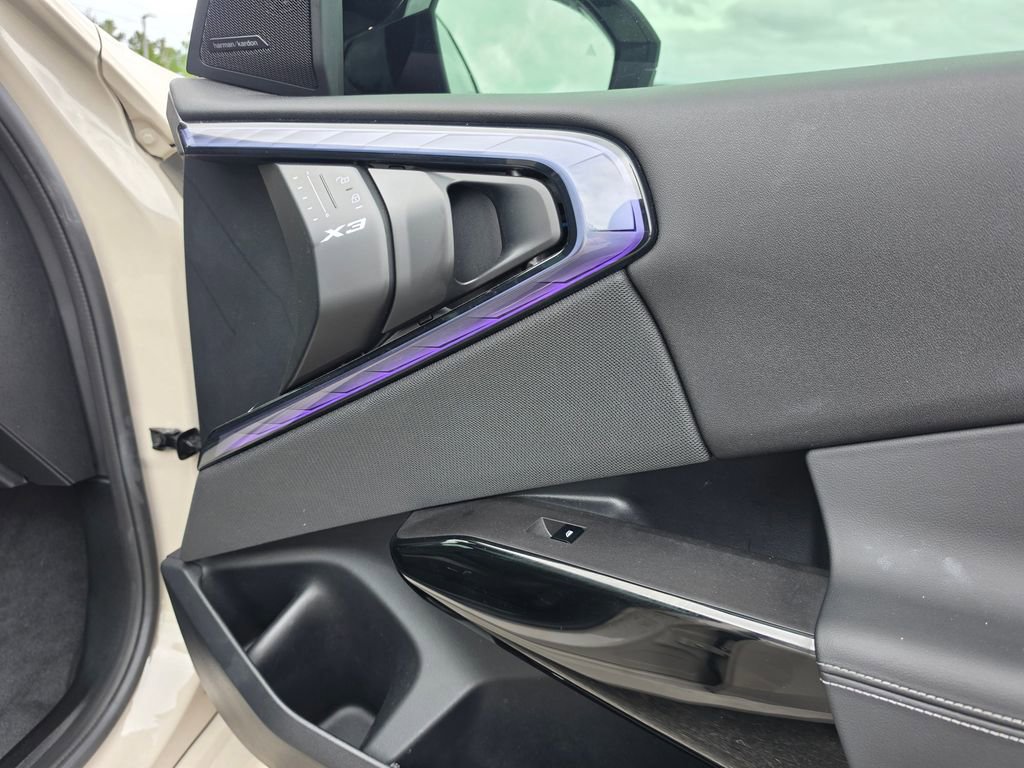 Used 2025 BMW X3 M50 w/ Premium Package image 54