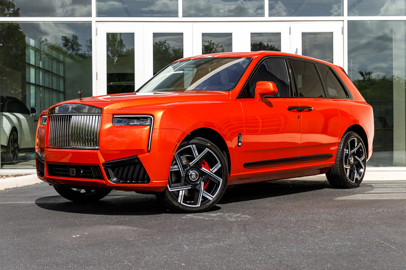 Certified 2026 Rolls-Royce Cullinan Black Badge AWD/4WD image 4